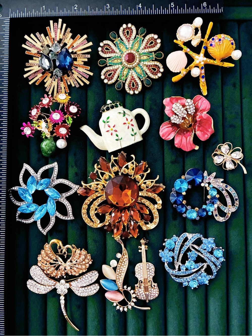 15pc Mixed Rhinestone Brooch Pin Lot Floral Teapot Dragonfly Swan Violin Jewelry
